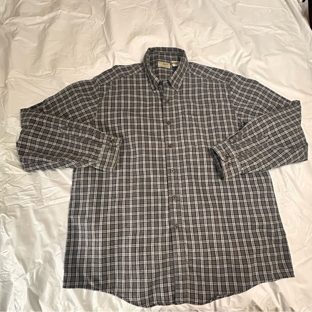 L.L. Bean Gray and White Plaid Check Long Sleeve Flannel   Button down shirt XL